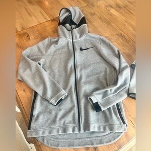 Men’s Nike drift basketball zip up